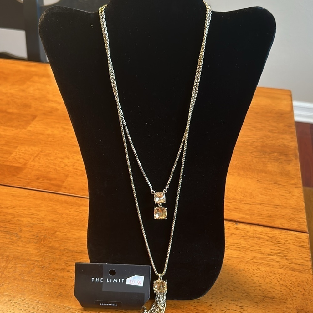 The limited gold necklace